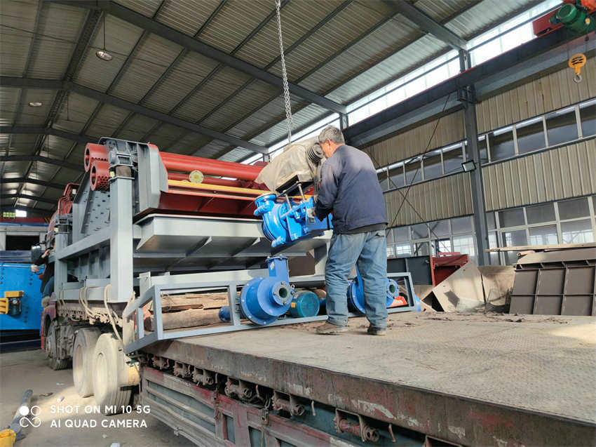 火炎焱燚的高溫天氣,也阻擋不了新斯曼人的制造熱情！